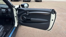 MINI Hatchback 2.0 Cooper S Exclusive 3dr Auto Petrol Hatchback